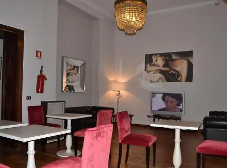 Szálloda Apollo 2*